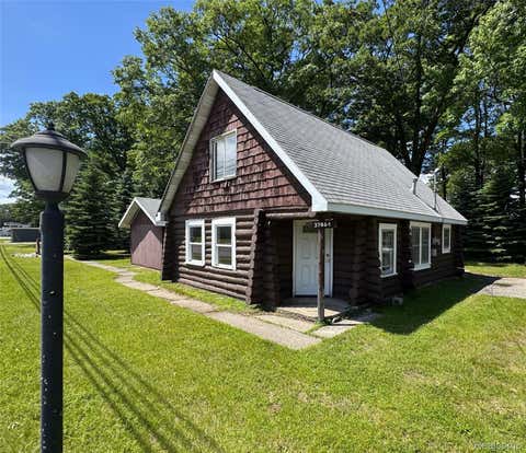 Photo of 3786 W Houghton Lake Drive, Denton Township, MI 48269 (MLS # 20261043468)