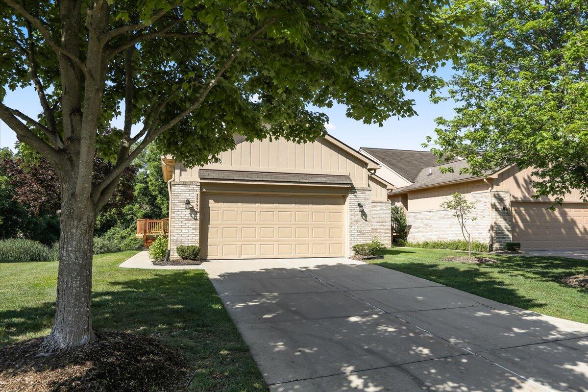 35595 Lone Pine Lane