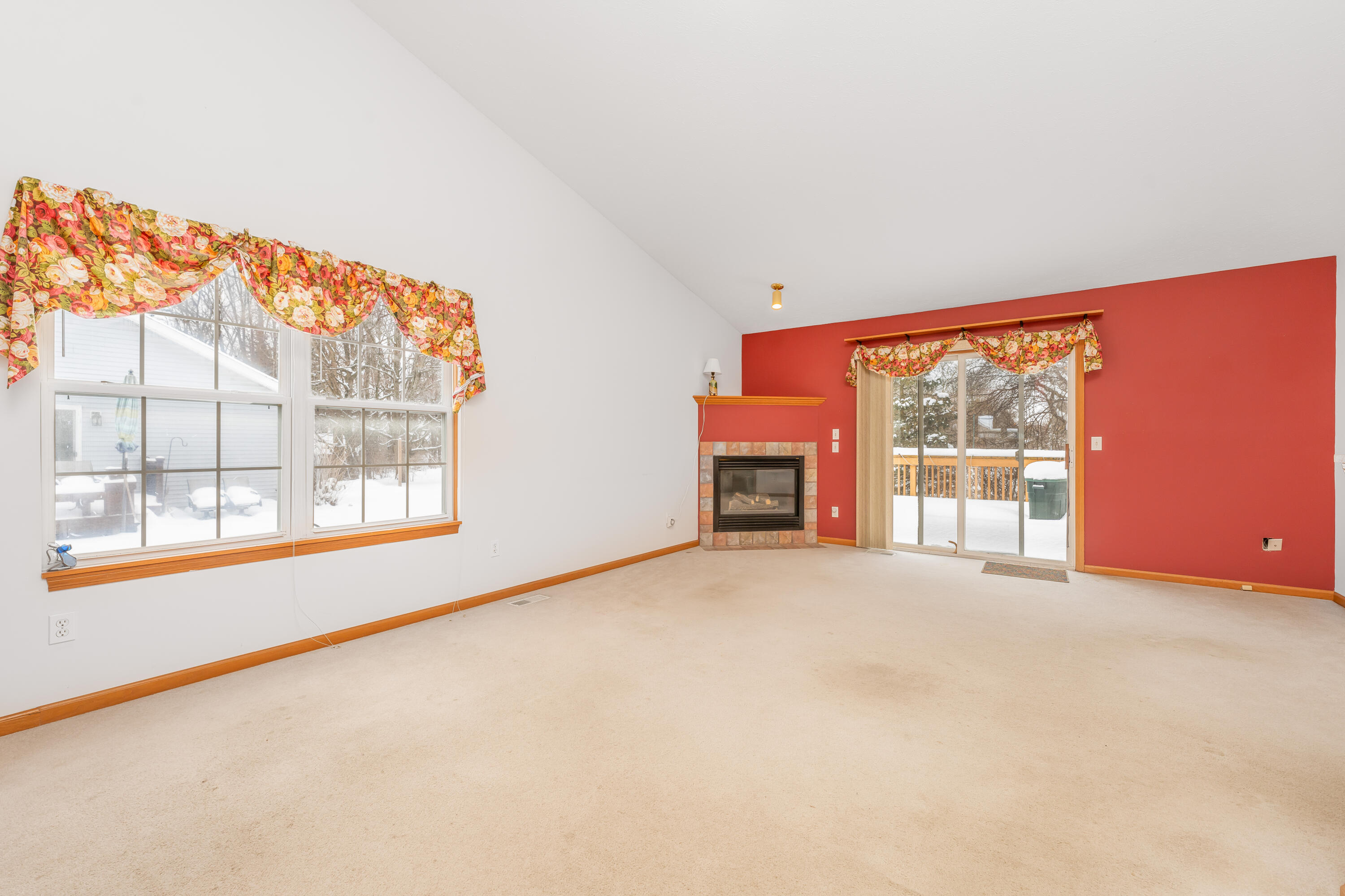 6105 Fairgrove Street