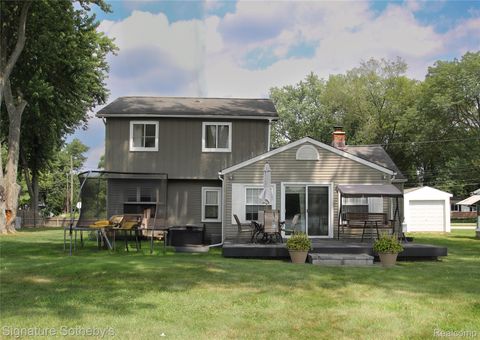 9393 Boncrest Street Commerce Charter Township MI 48382