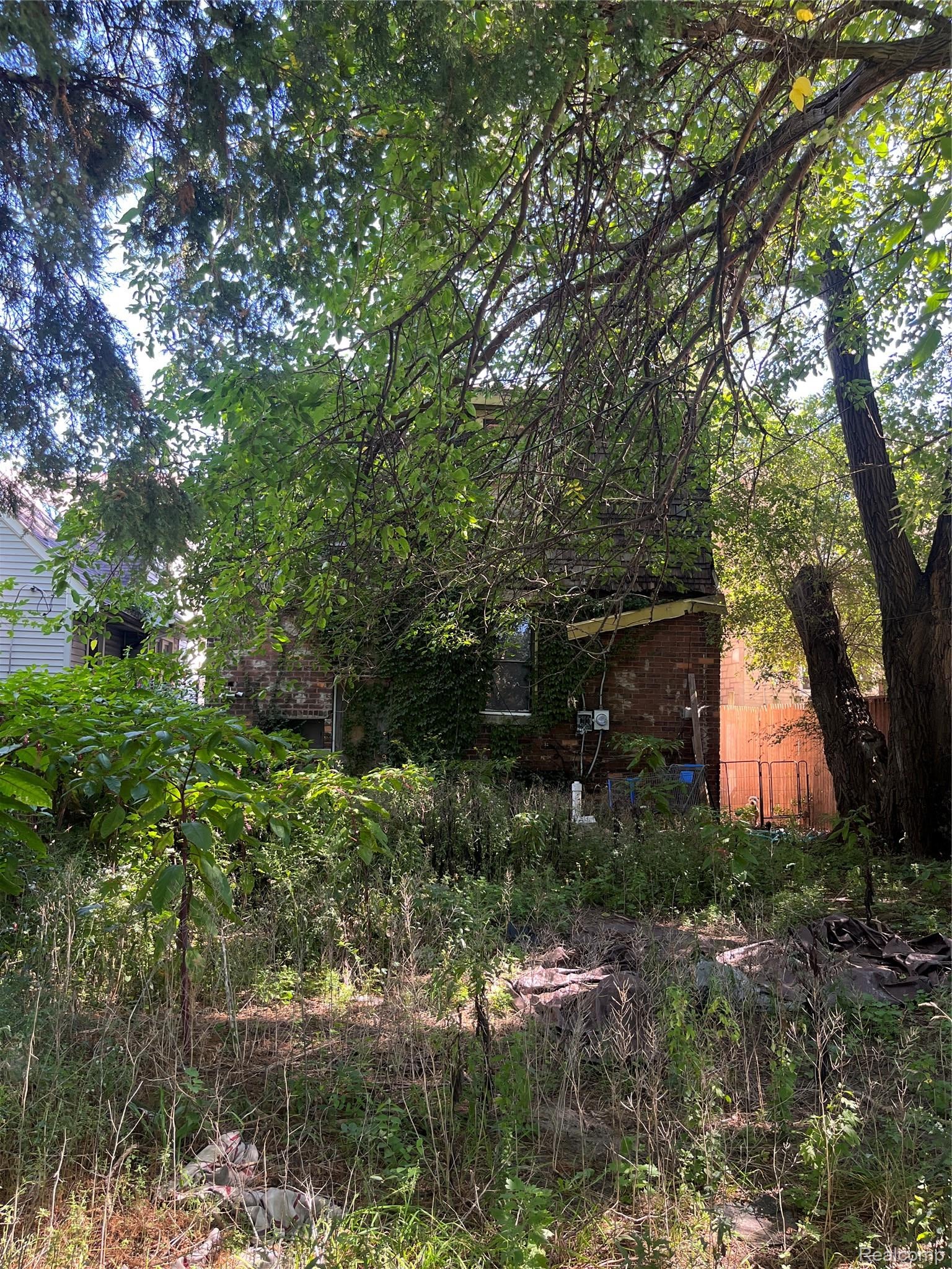 16583 Stoepel Street