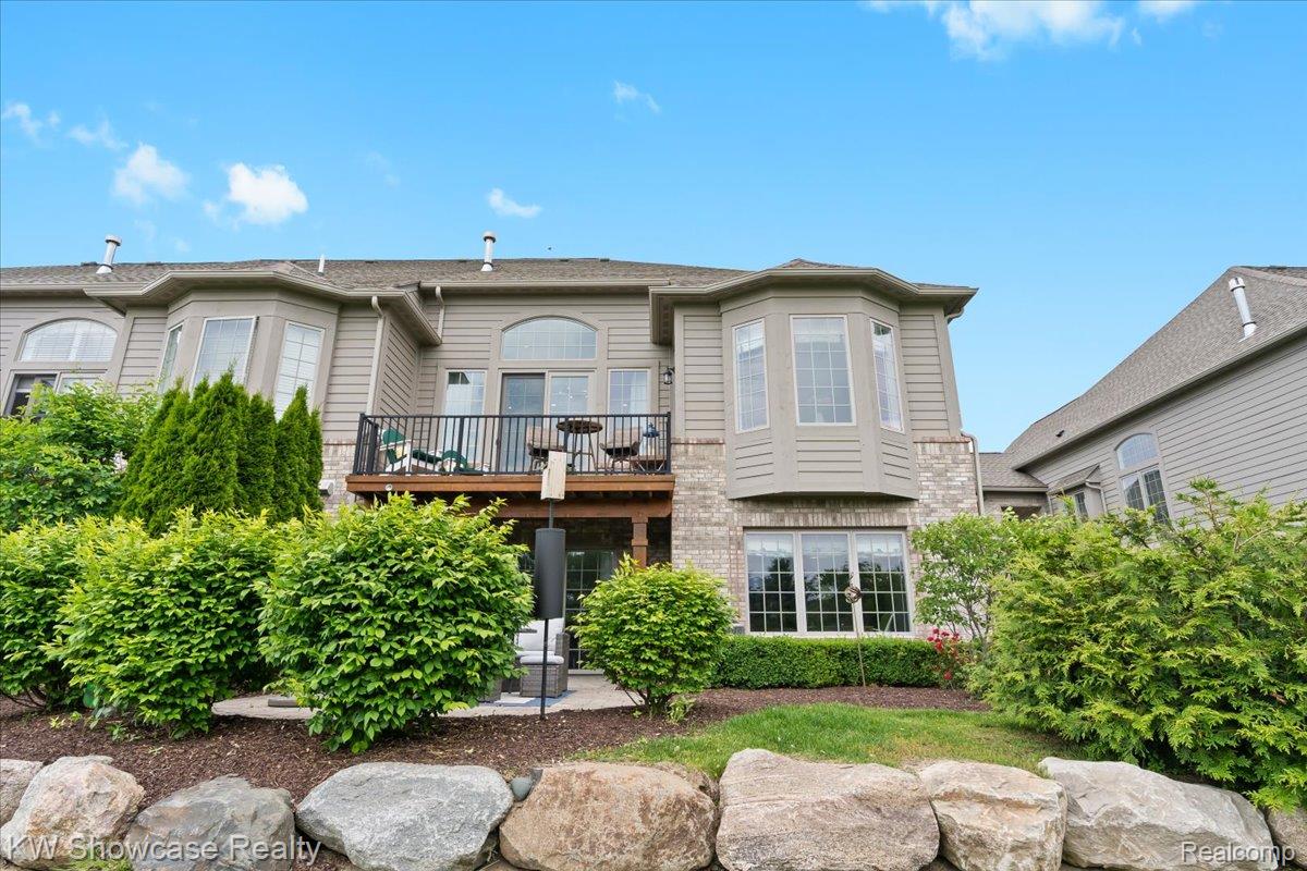 5624 Knob Hill Circle
