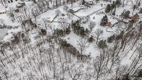 5747 Leland Drive Northfield Township MI 48105