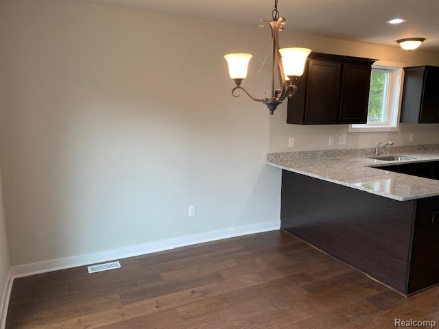Lot #1 Elmway