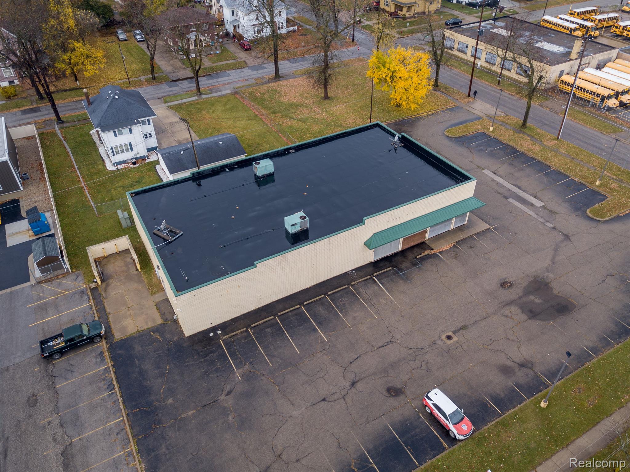 1115 E GENESEE Avenue