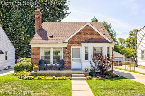 719 N Blair Avenue Royal Oak City MI 48067