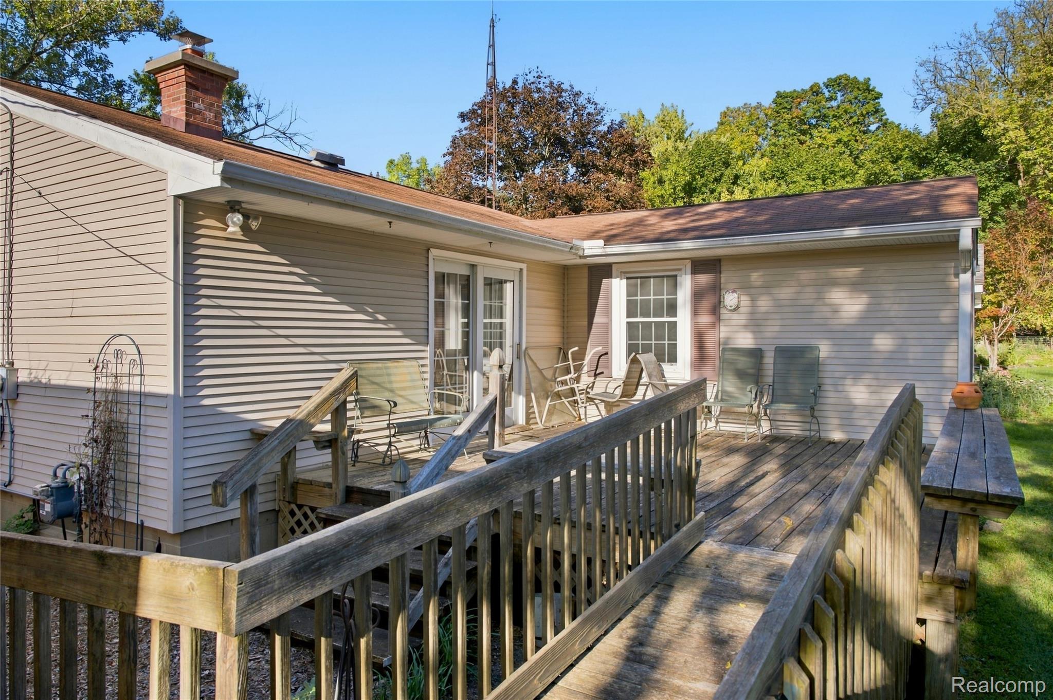 218 E North Street