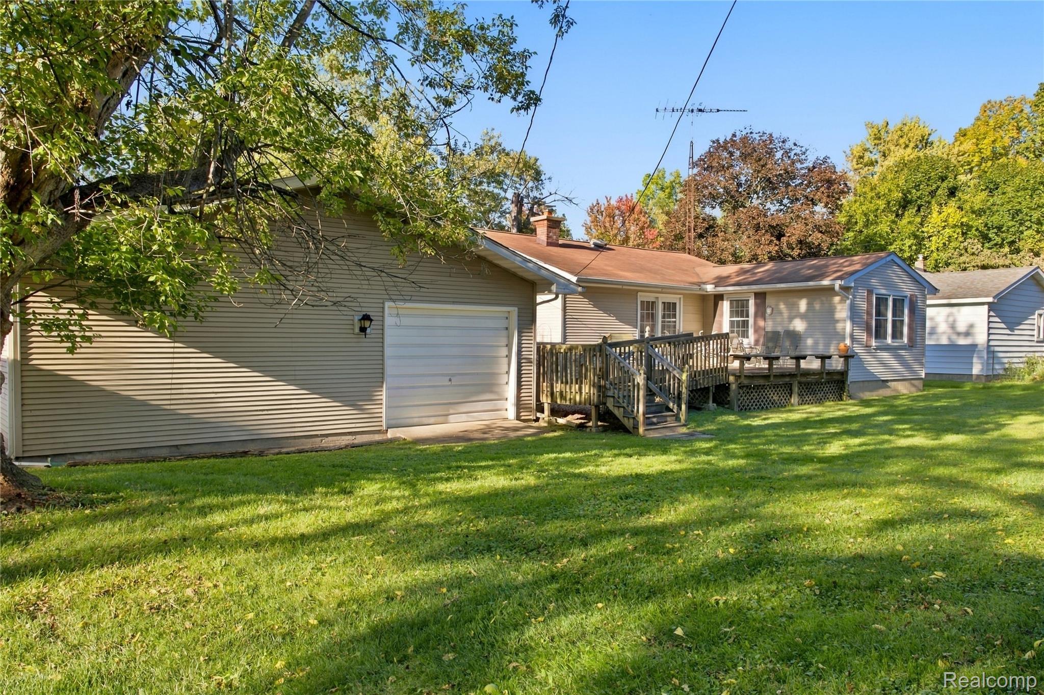 218 E North Street