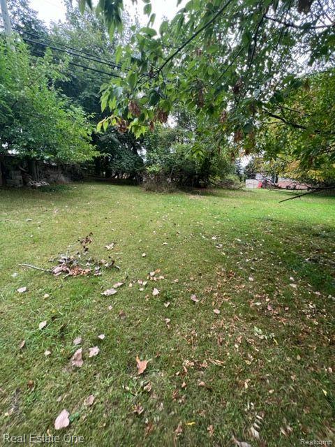 000,001,002,003 Walton - possible 4 home sites