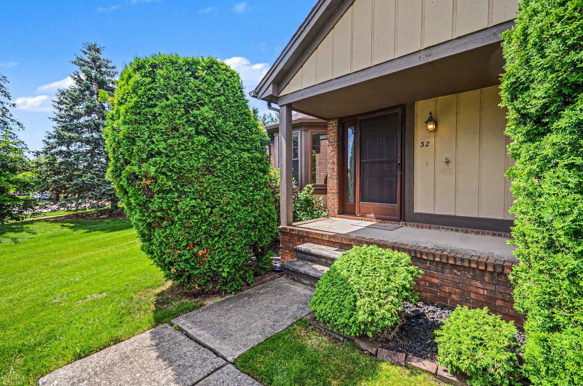 32 Meadow Wood Drive