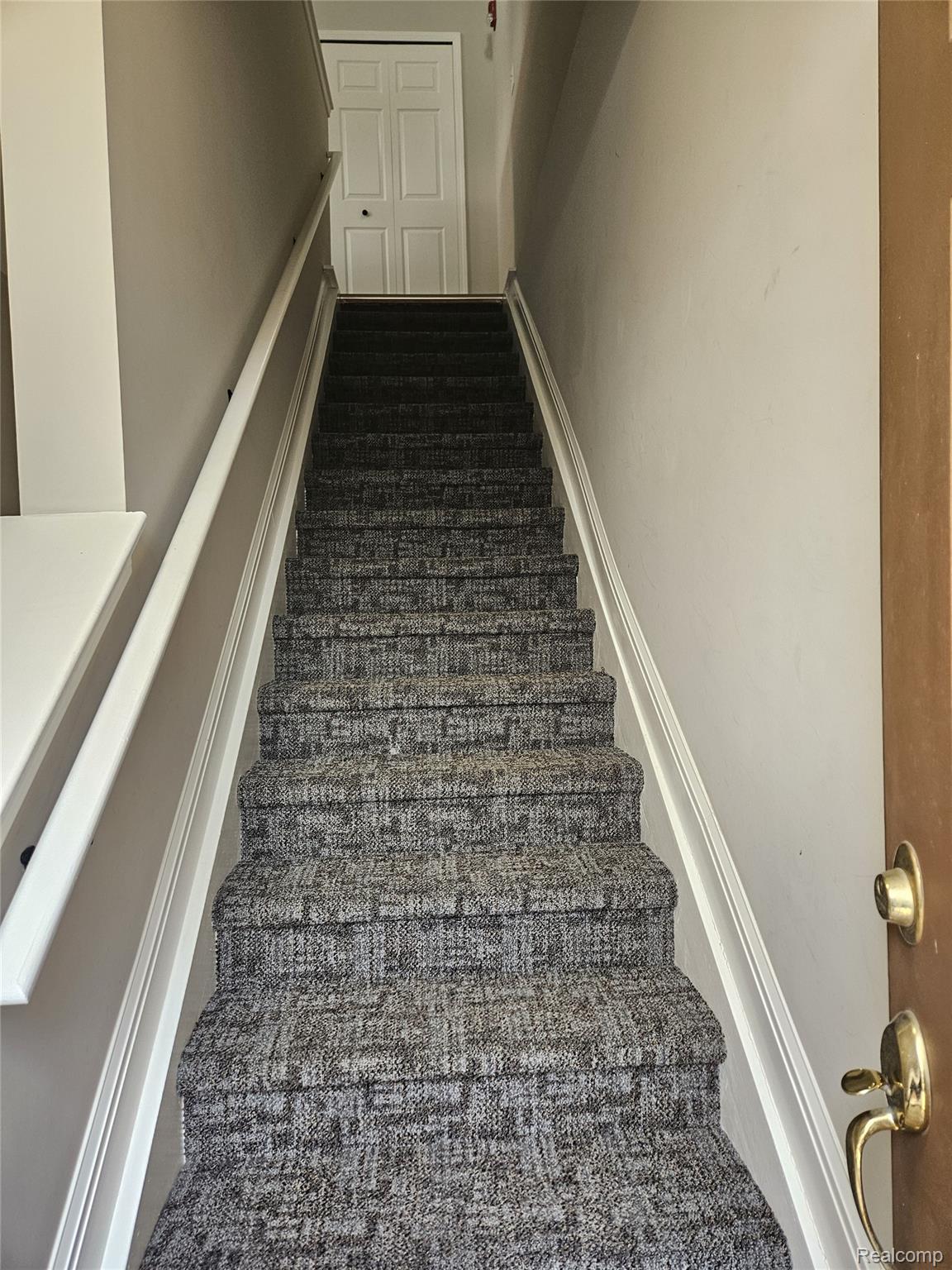 42627 Park Cresent Drive 36