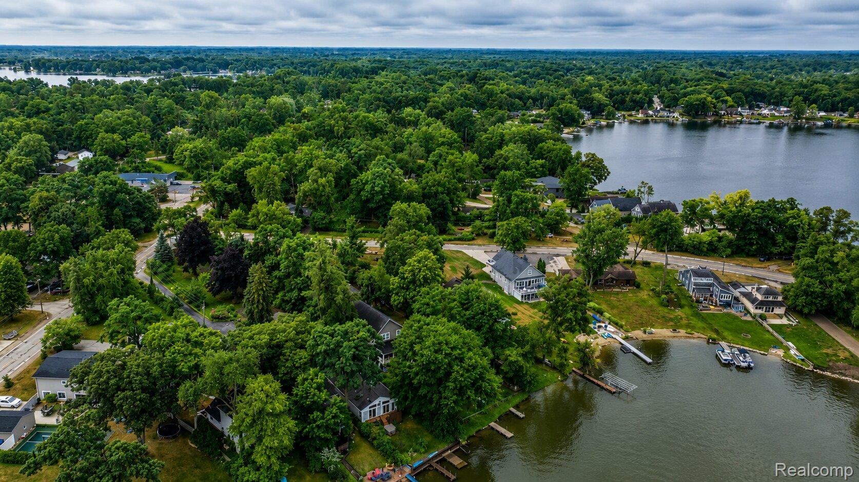 9322 Cedar Island Road