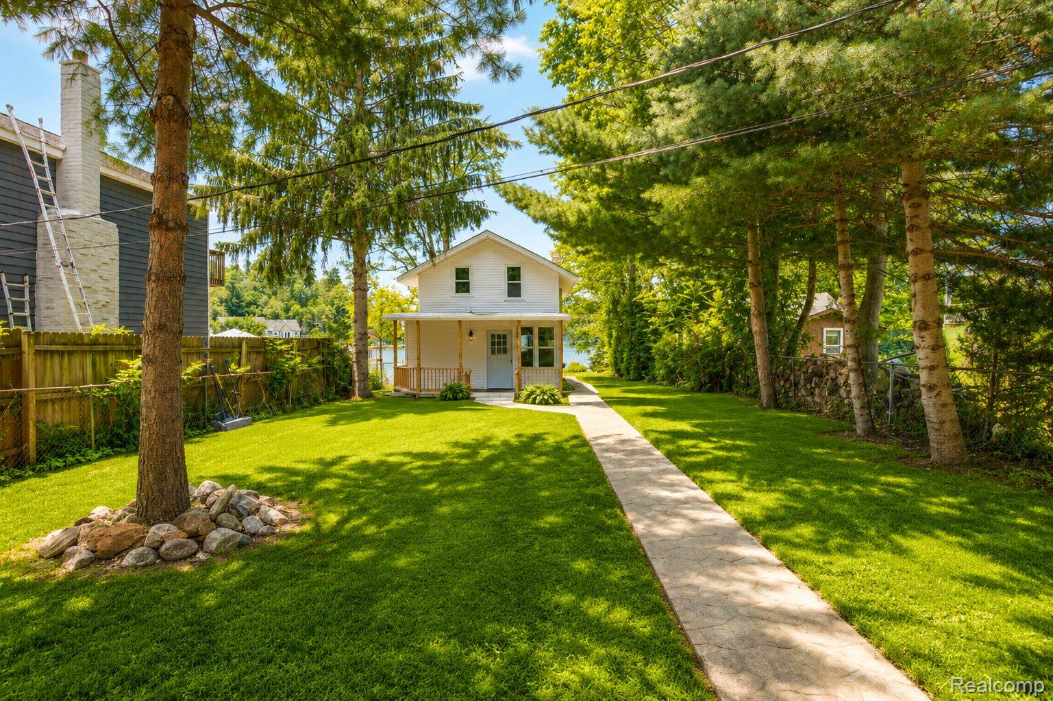 9322 Cedar Island Road