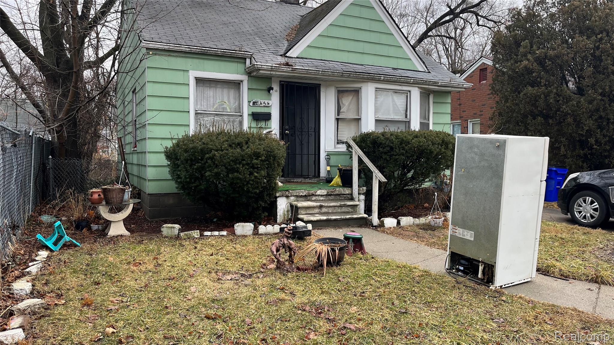 18434 Vaughan Street