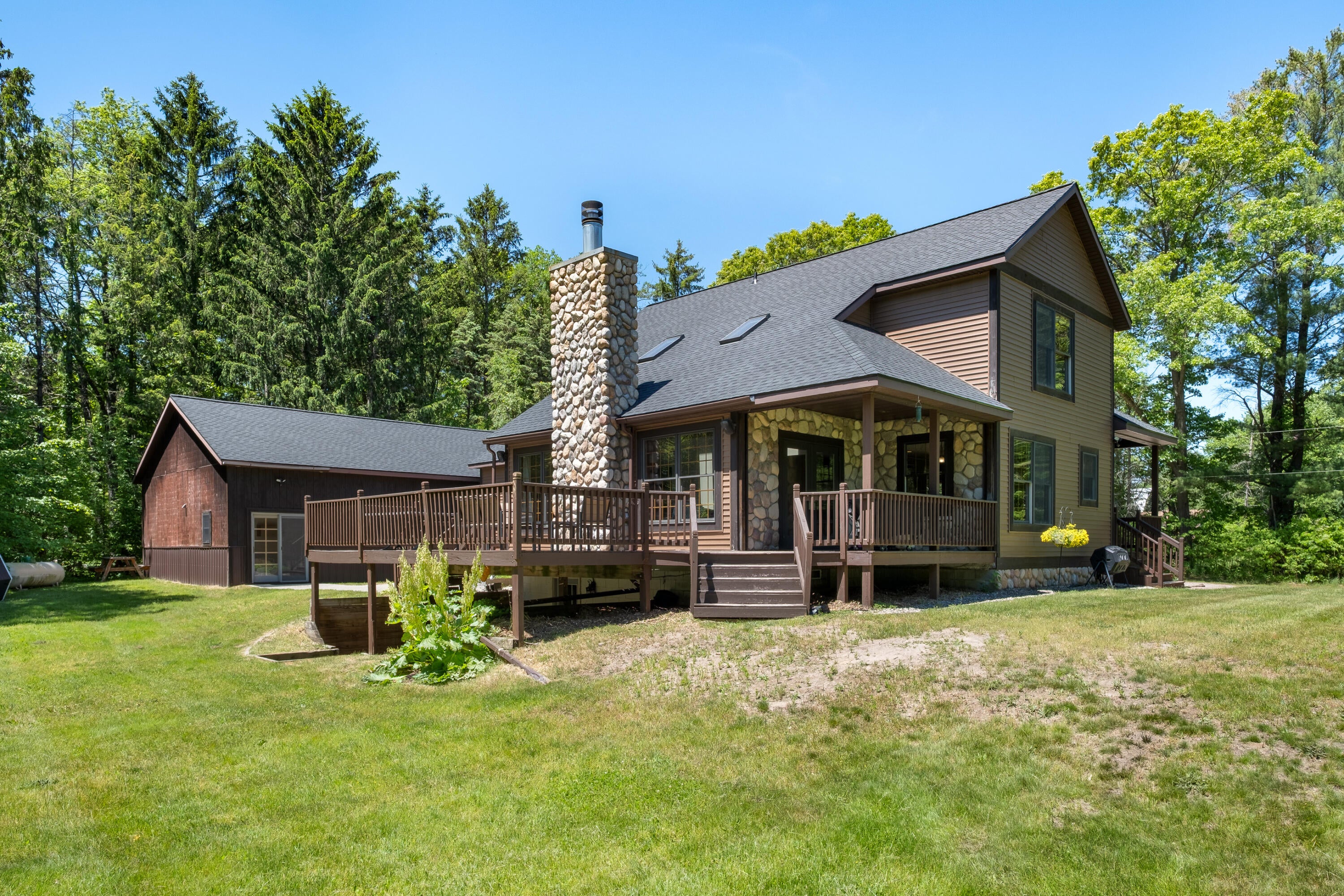 13324 Hickory Road