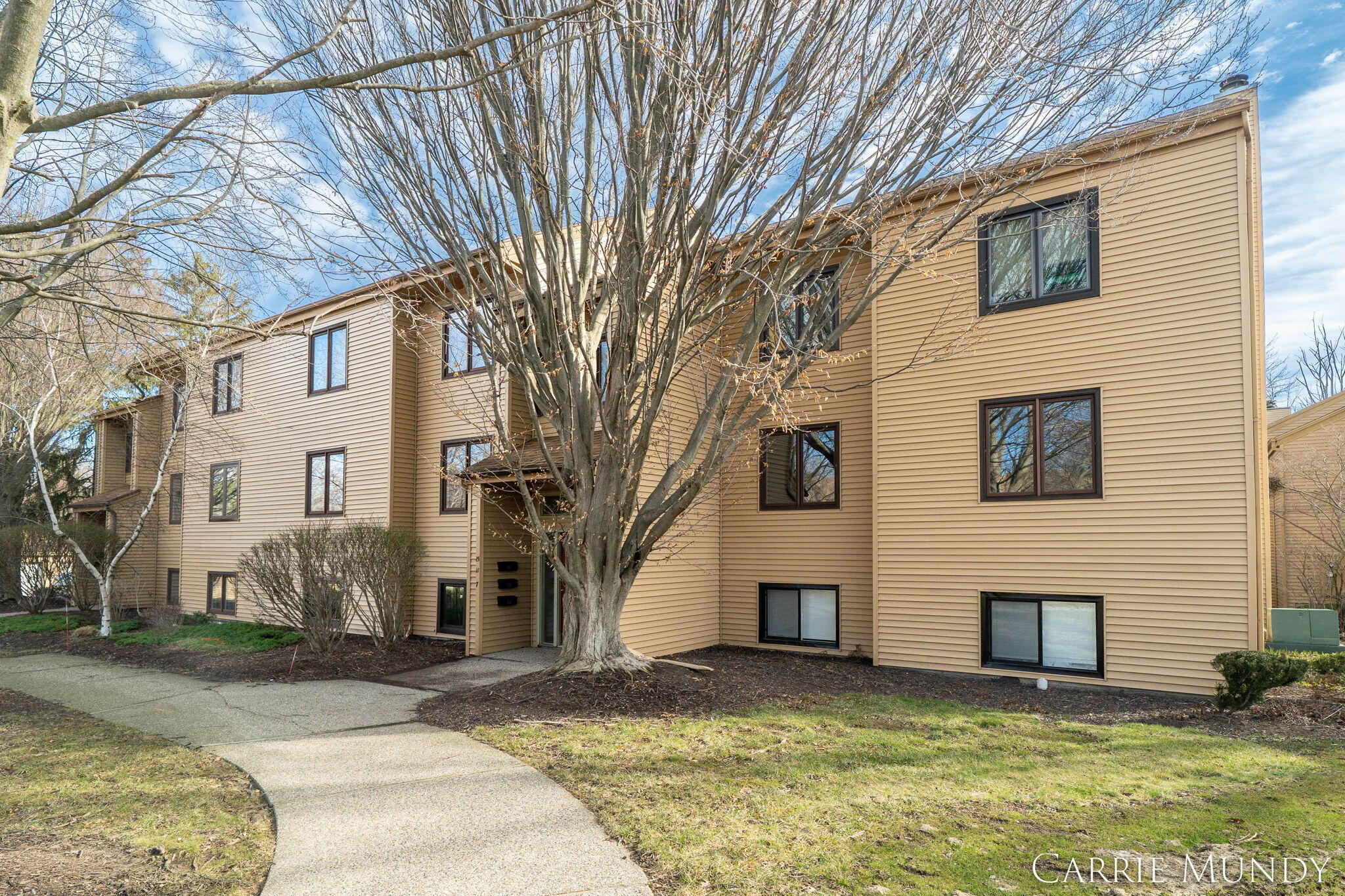 300 Farington Boulevard 7