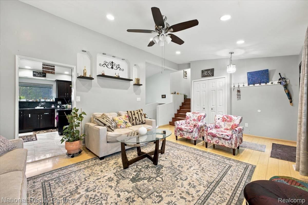 42146 Trinity Court