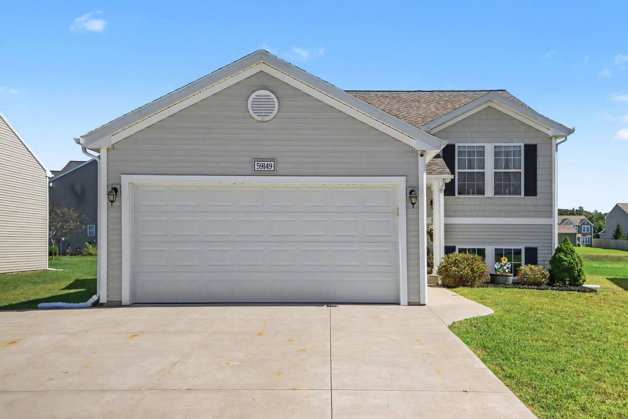 59149 Silvergrass Drive