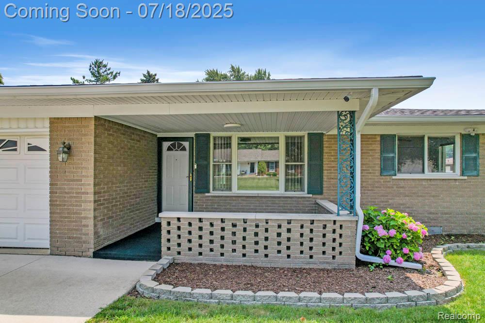 18400 Dennis Court