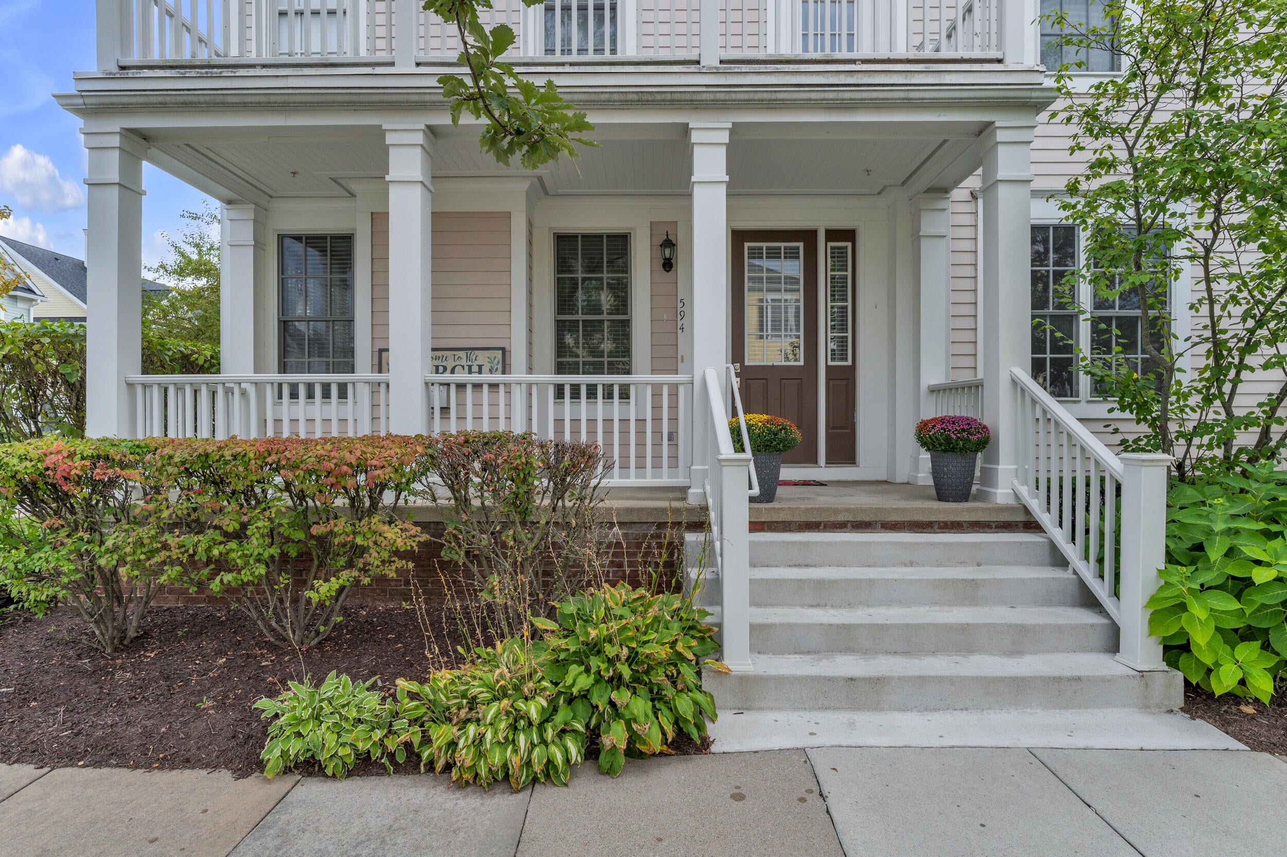 594 Constitution Street