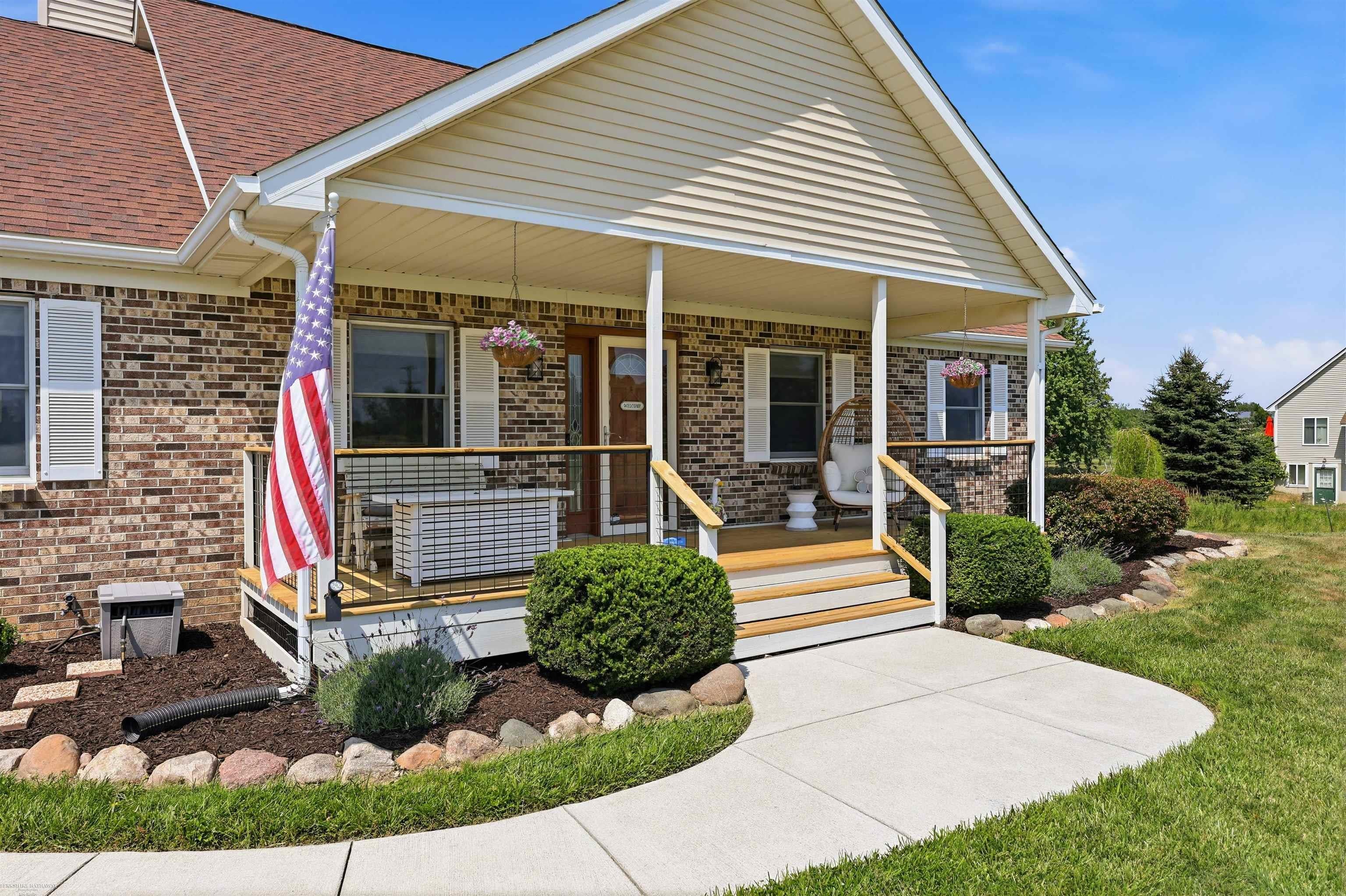 3156 Howland Road