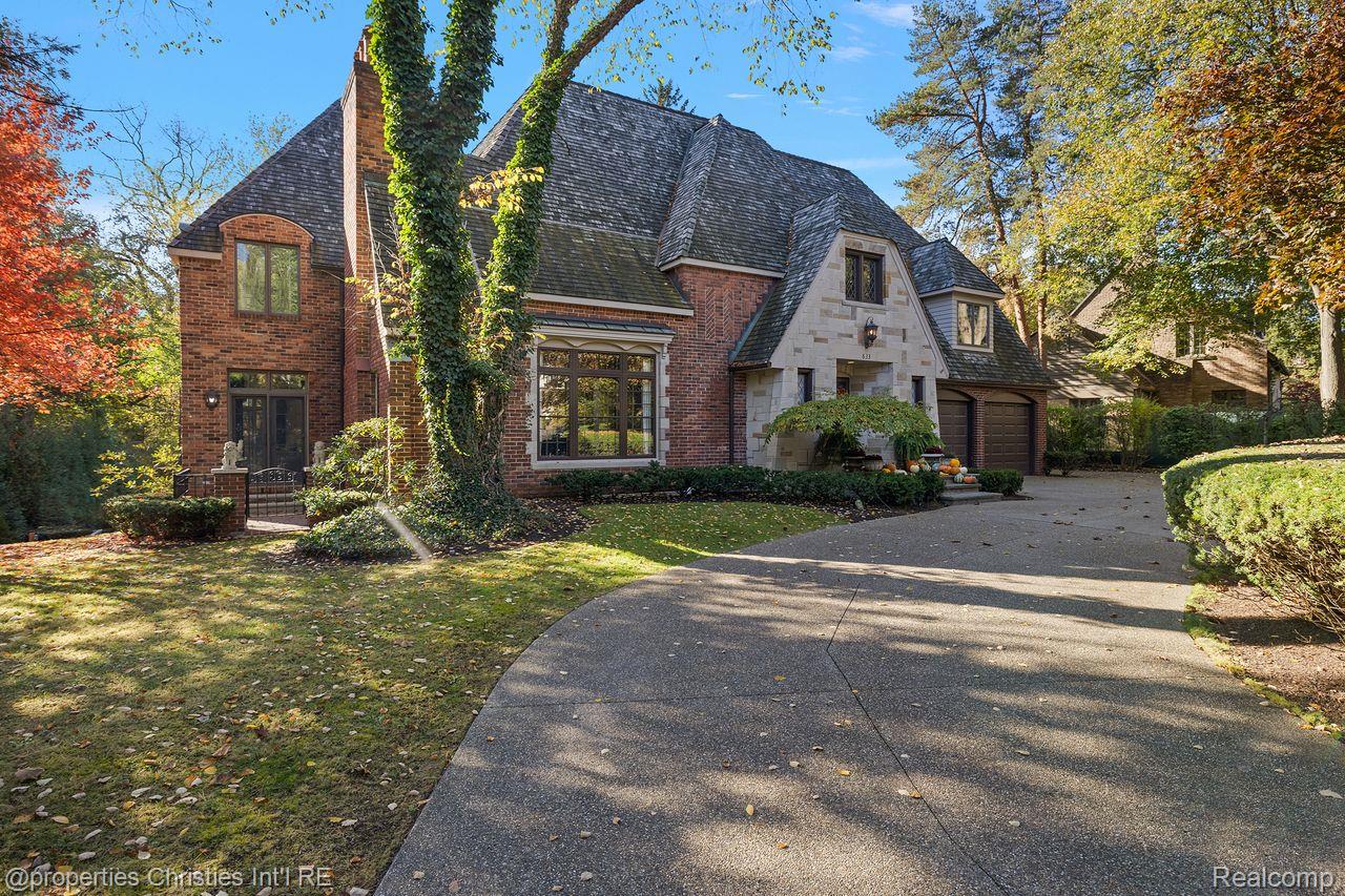 633 Hawthorne Street