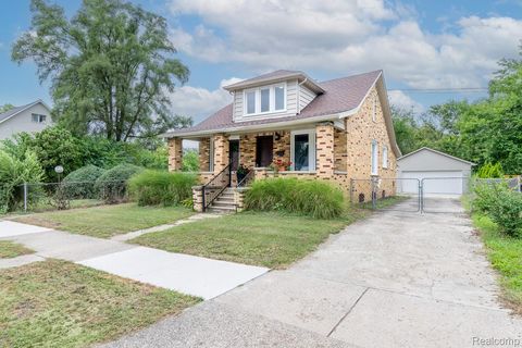 21059 Westview Avenue Royal Oak Charter Township MI 48220