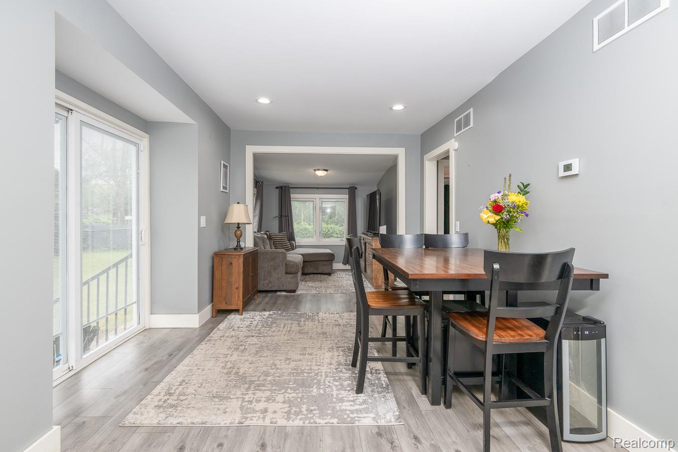 21059 Westview Avenue