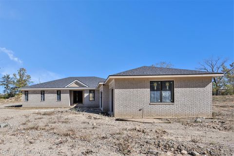 Photo of 30526 Birchway Dr, Franklin Village, MI 48025 (MLS # 20261024071)