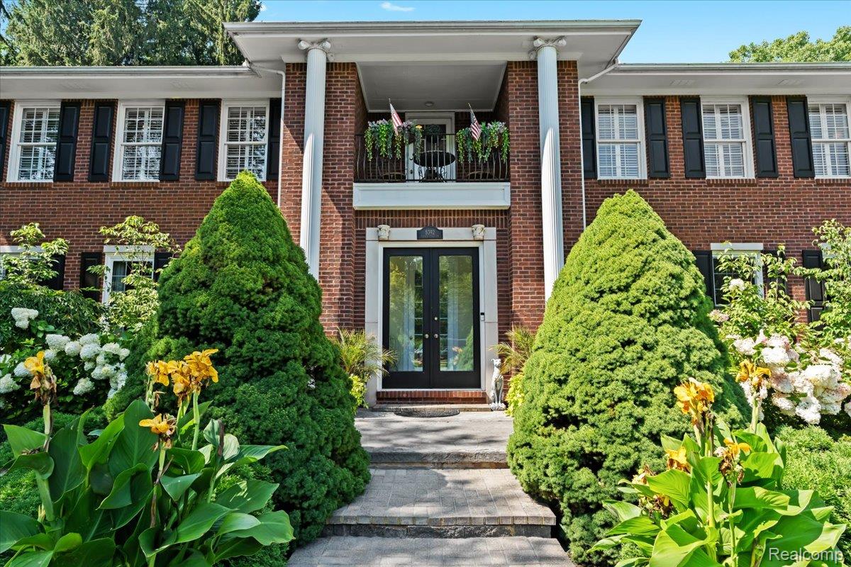 5392 Hidden Pines Drive