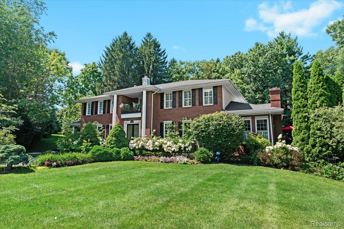 5392 Hidden Pines Drive