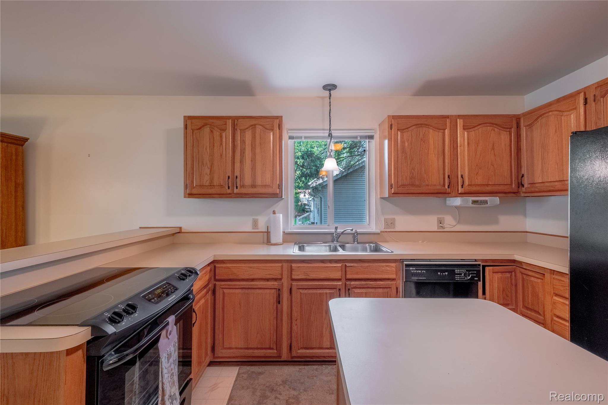 Linden City, Michigan 48451, United States, 3 Bedrooms Bedrooms, ,2 BathroomsBathrooms,Residential,Pending,188548