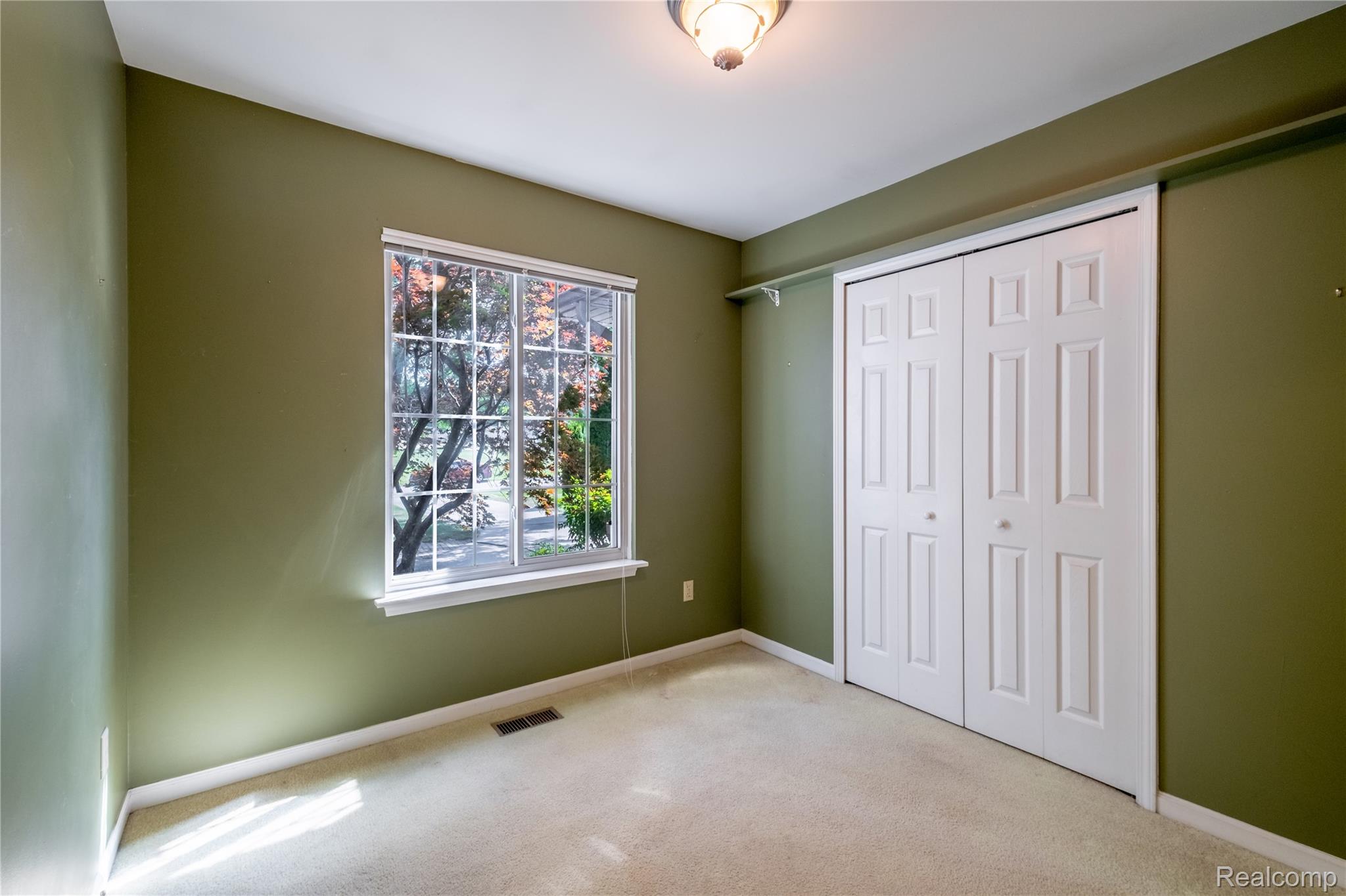 Linden City, Michigan 48451, United States, 3 Bedrooms Bedrooms, ,2 BathroomsBathrooms,Residential,Pending,188548