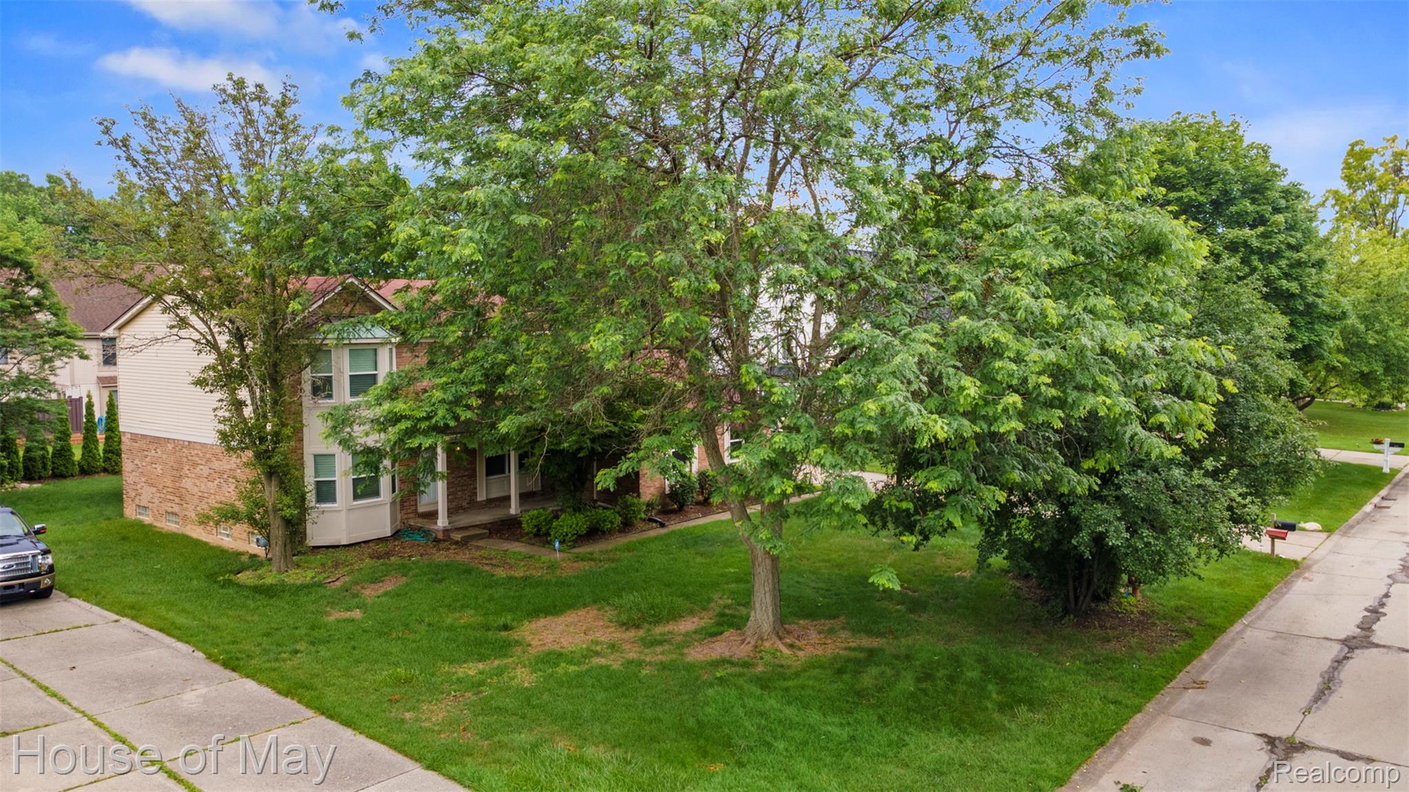 37829 Stableview Drive