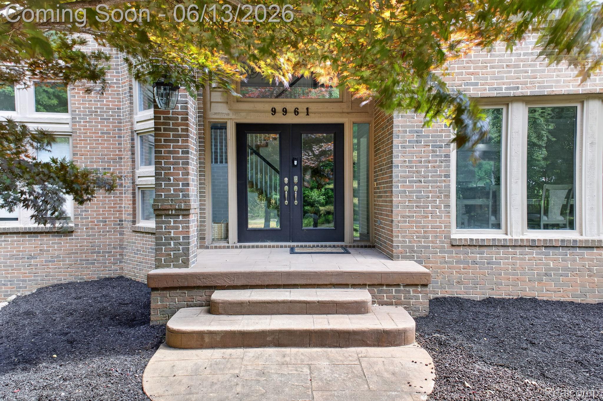 9961 Cross Creek Drive