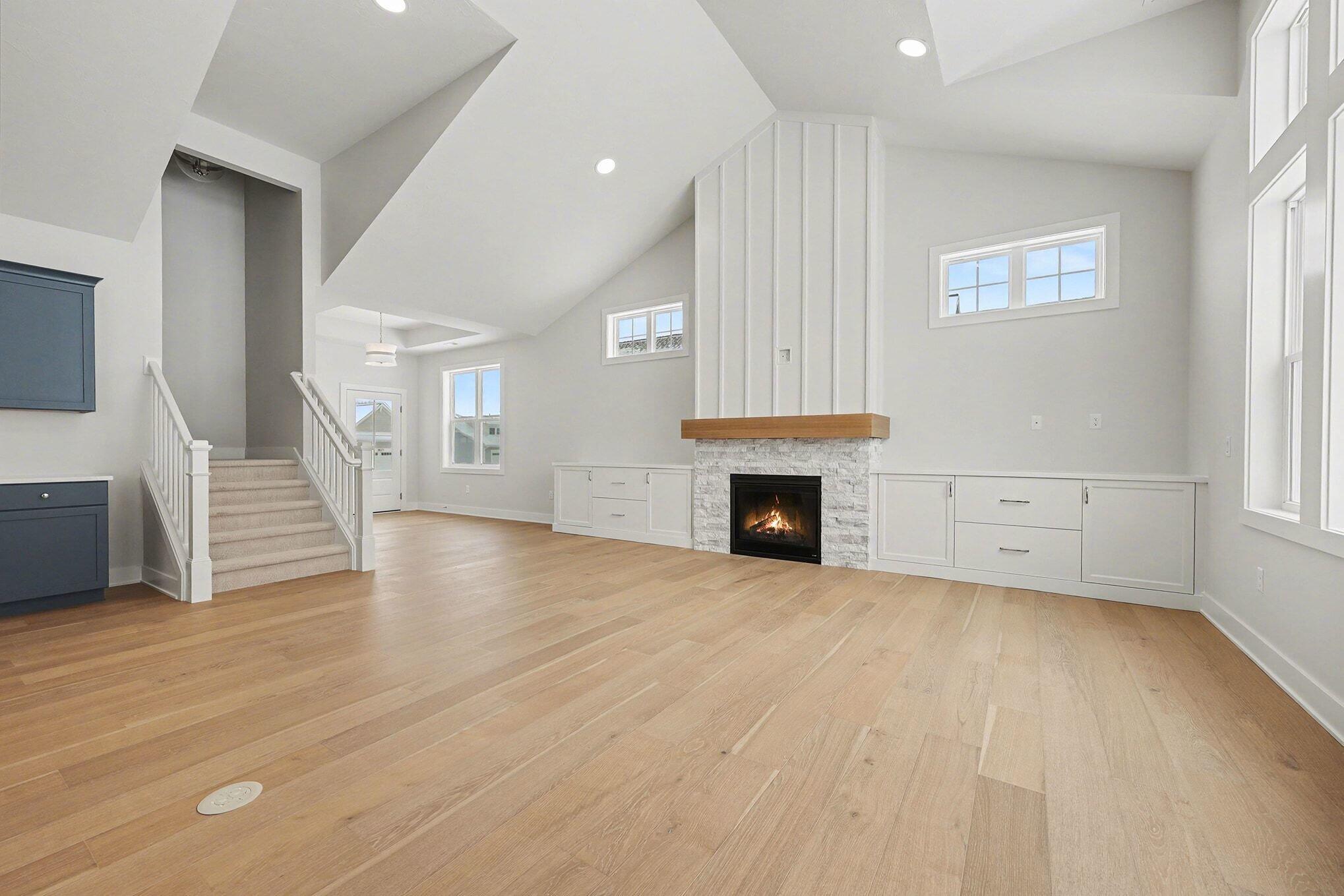 4692 Knapp Bluff Drive NE