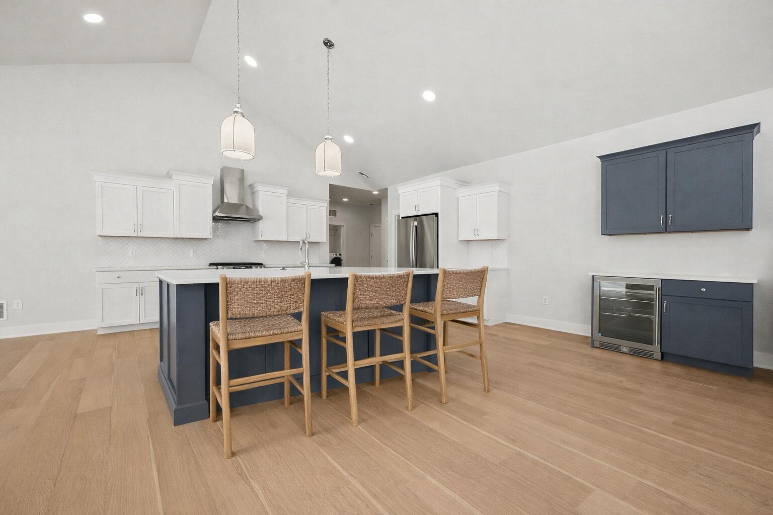 4692 Knapp Bluff Drive NE