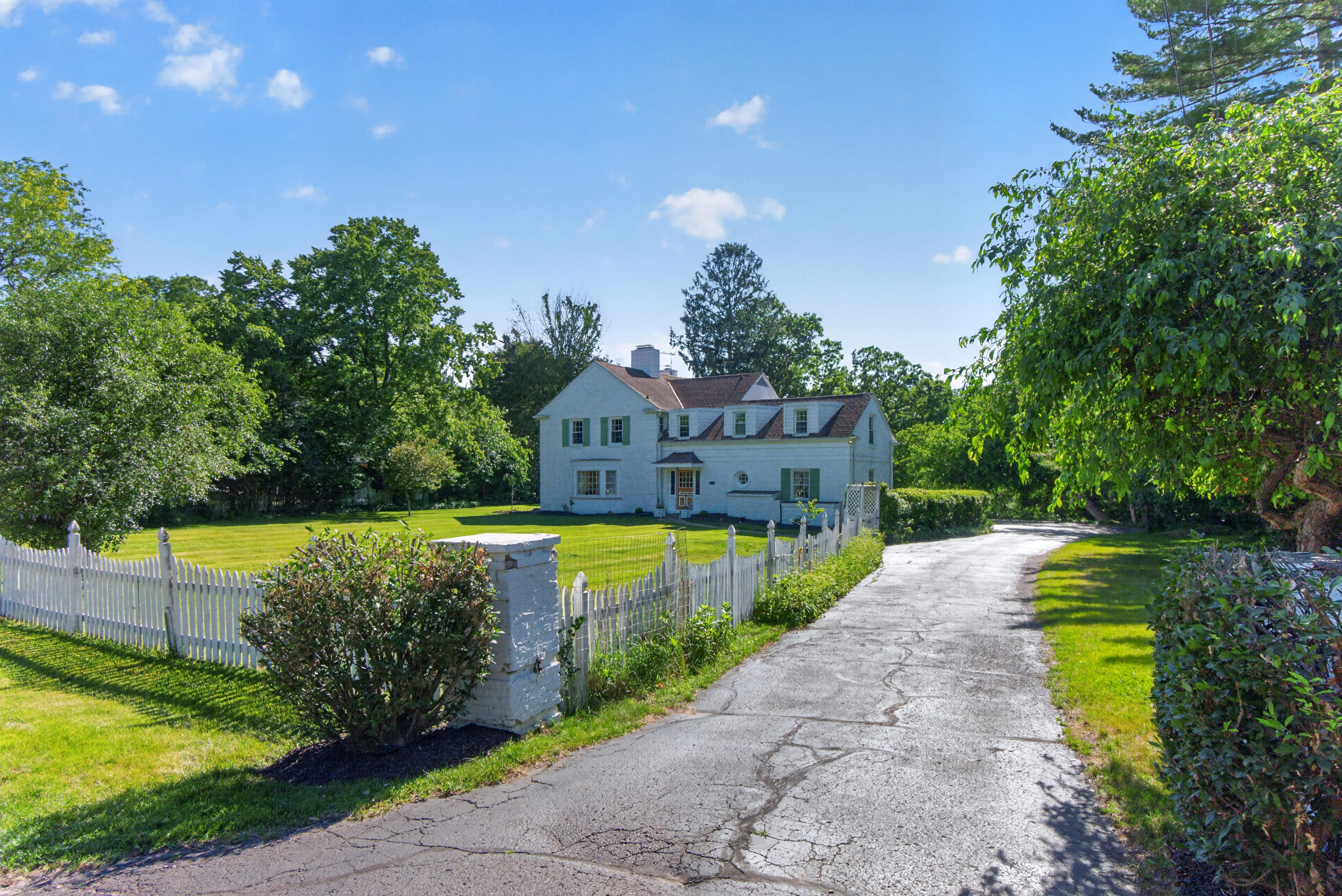5050 Browns Lake Road