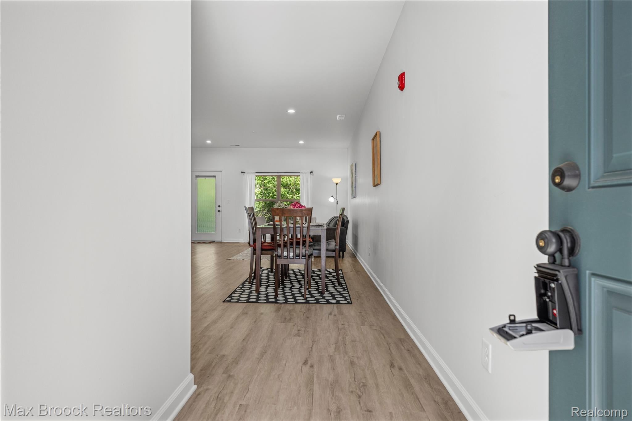 616 Pointe Drive