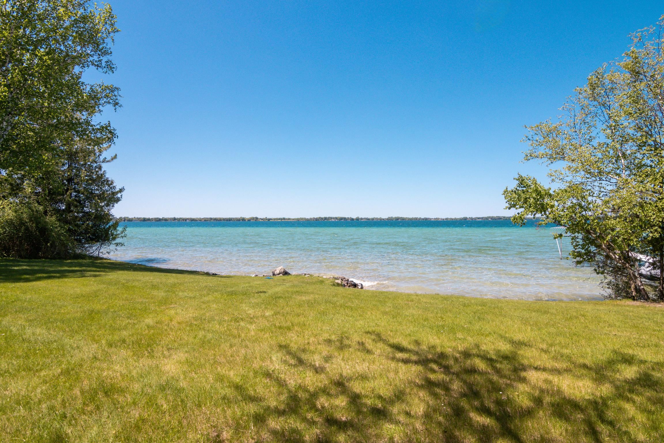 10120 E Elk Lake Drive