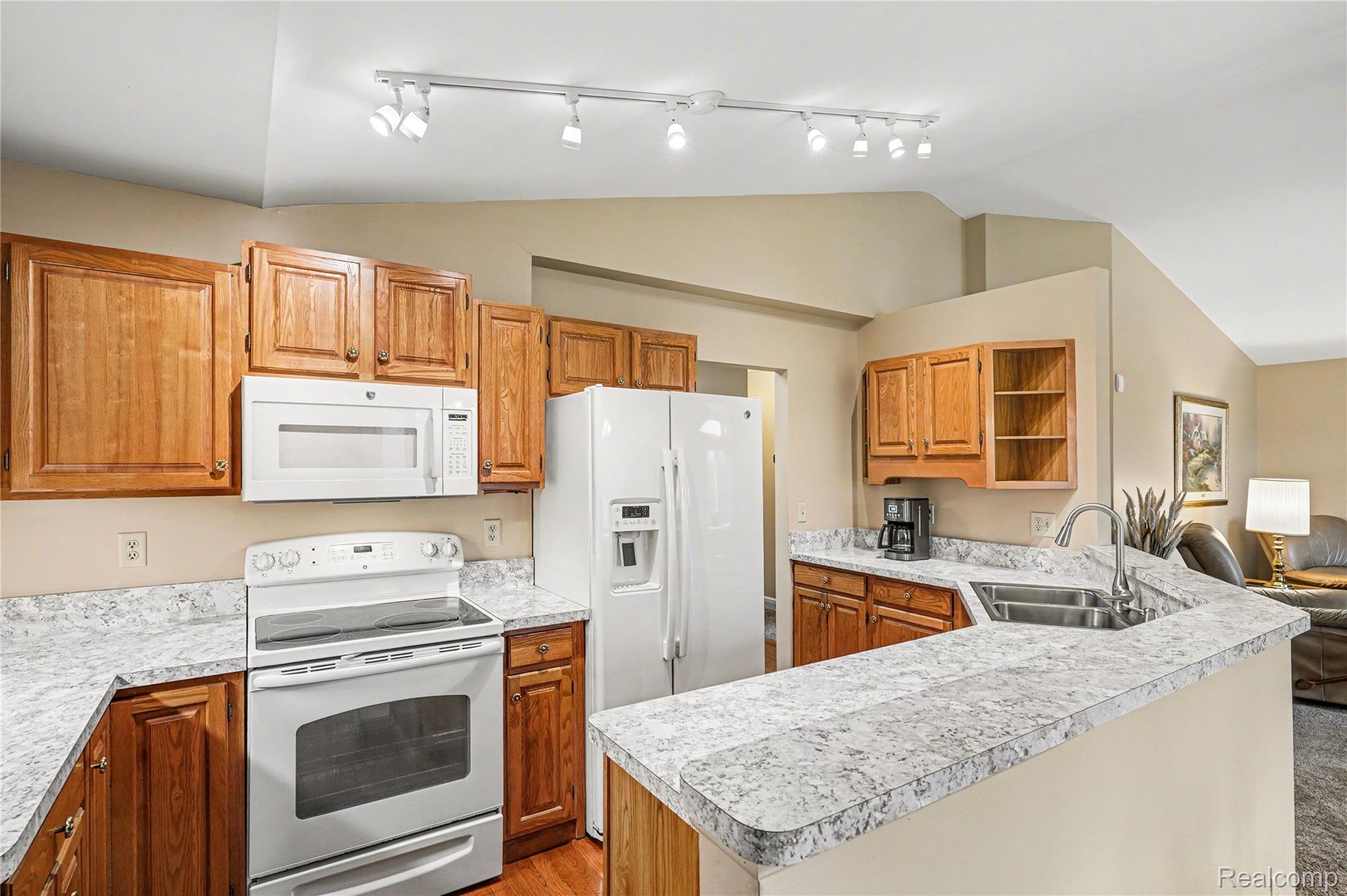 11676 Hawthorne Glen Drive