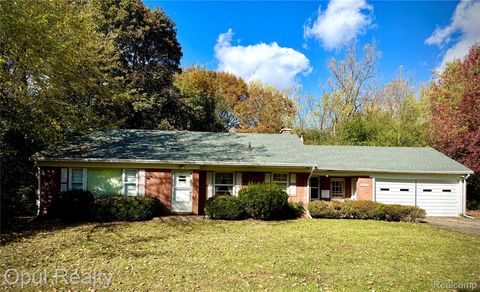 42550 Clemons Drive Plymouth Charter Township MI 48170