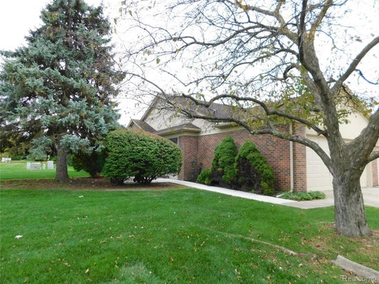 15914 NEW BEDFORD DR APT 361, CLINTON TOWNSHIP, MI 48038 - Image da01083decd13dfadc603164eb31911f/69925164