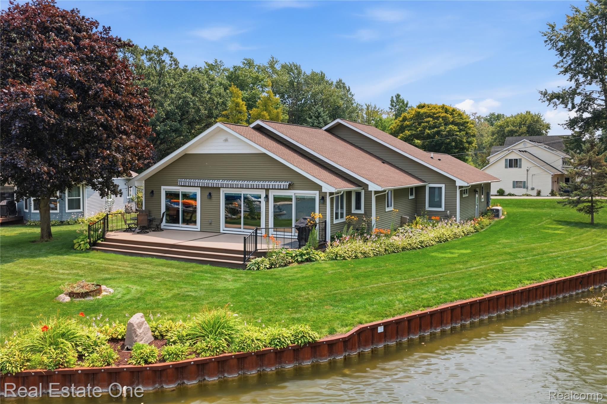 2939 Tamarack Lake Drive
