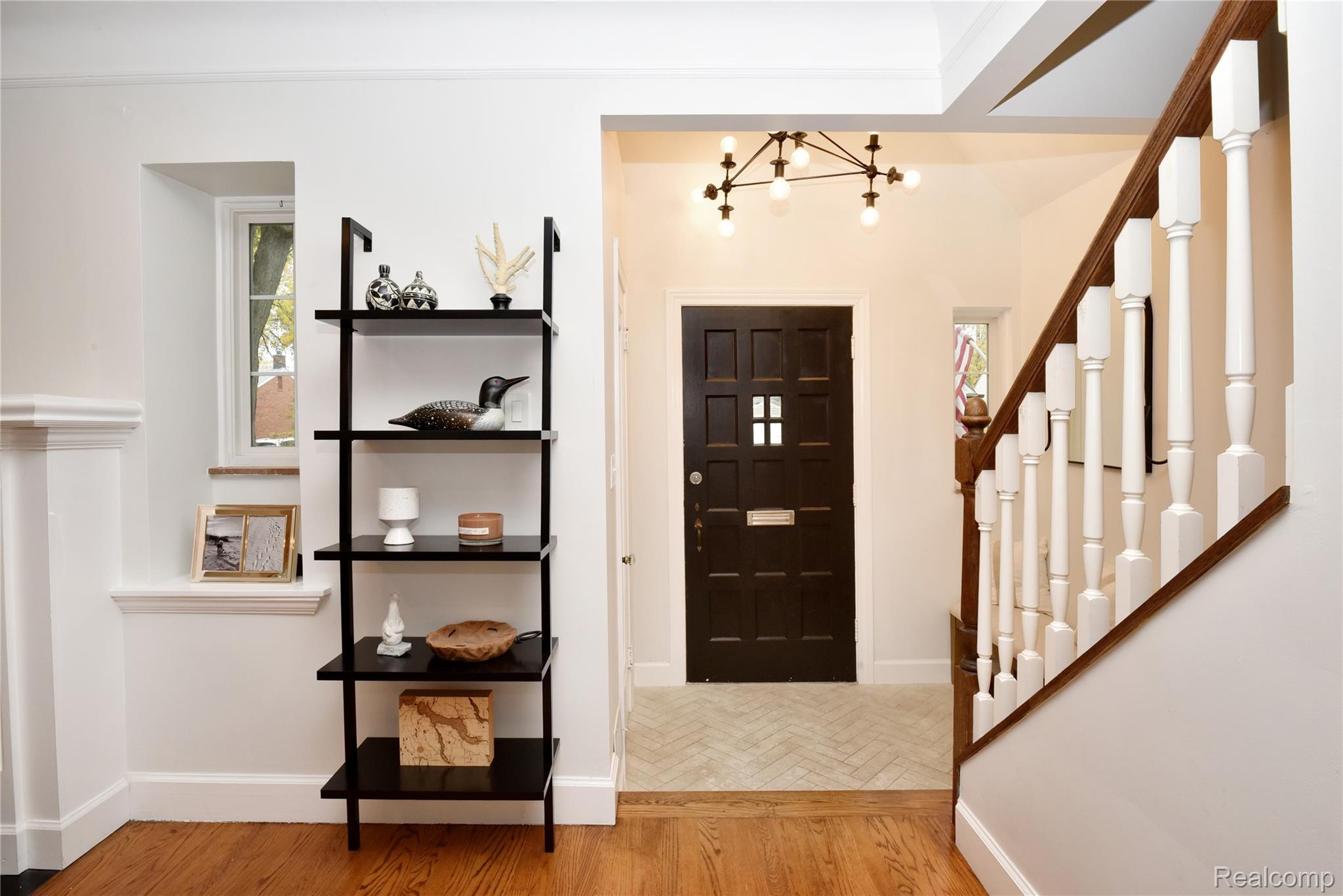 800 Maplegrove Avenue