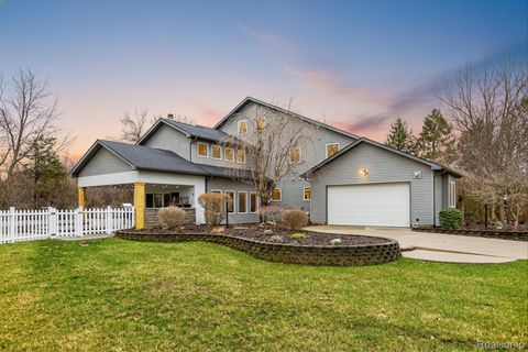 552 N McKinley Road Flushing City MI 48433