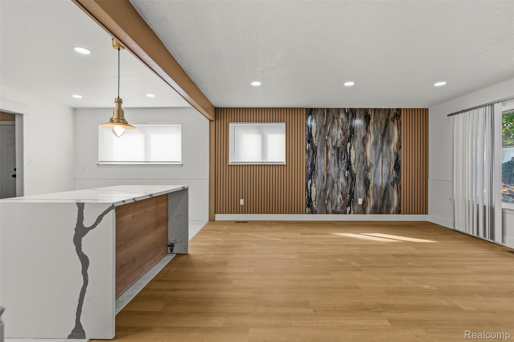 29215 Carlton Street