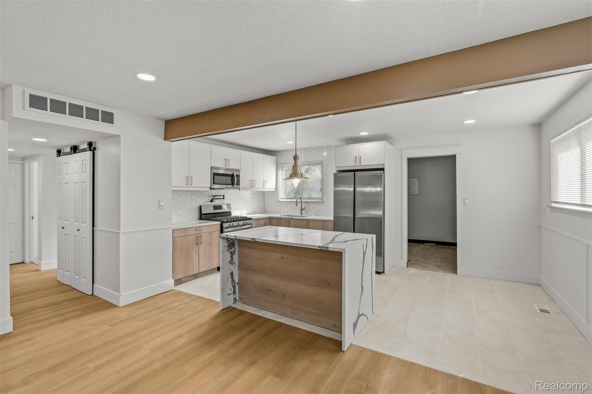 29215 Carlton Street