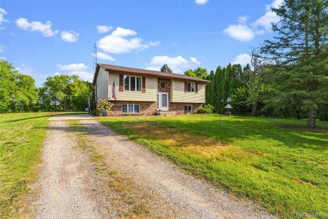 Tiny photo for 8491 E Mount Morris Road, Richfield Township, MI 48463 (MLS # 20261069072)