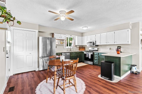 Tiny photo for 8491 E Mount Morris Road, Richfield Township, MI 48463 (MLS # 20261069072)